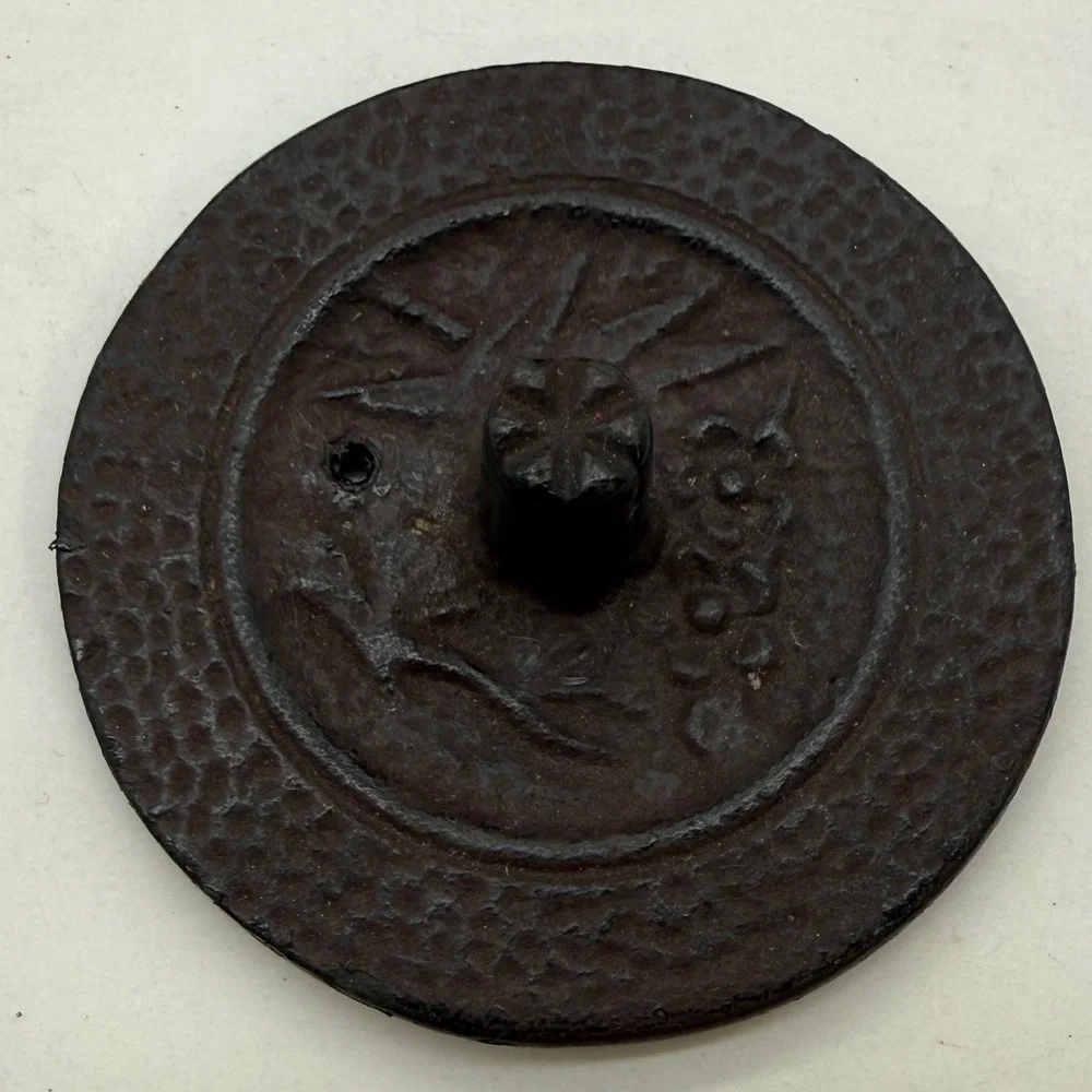 VTG‎ Japanese Cast Iron Teapot Embossed Leaf Design Brown Asian Style